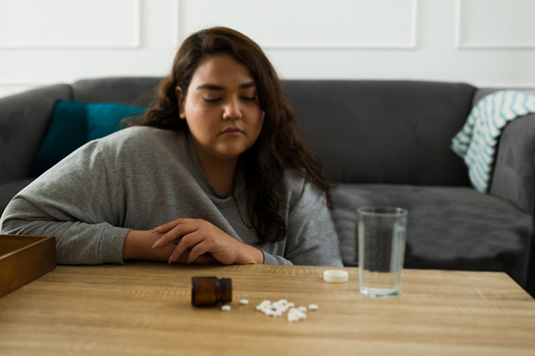 عوارض و علائم مصرف بیش از حد ویتامین d